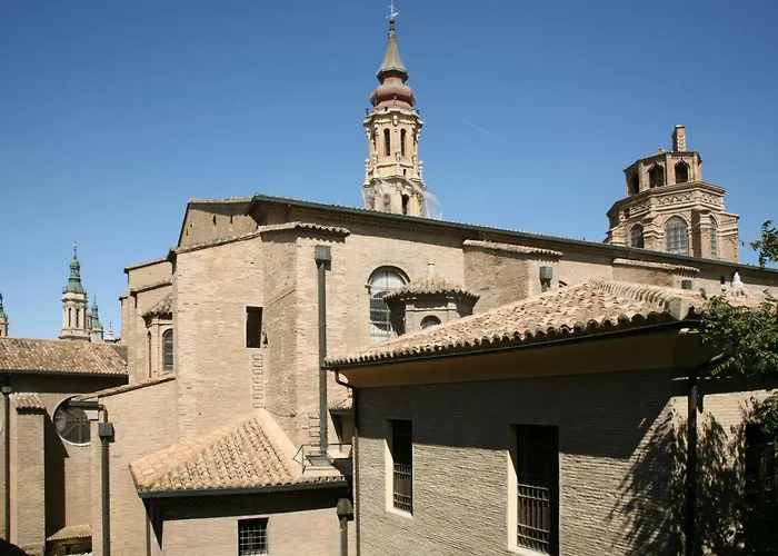 Dean Dos Catedrales Appartement Saragosse